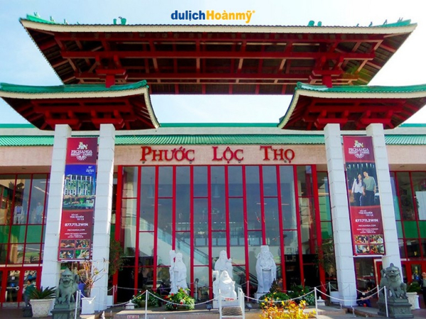 Trung tâm Phước Lộc Thọ: khu người Việt ở California