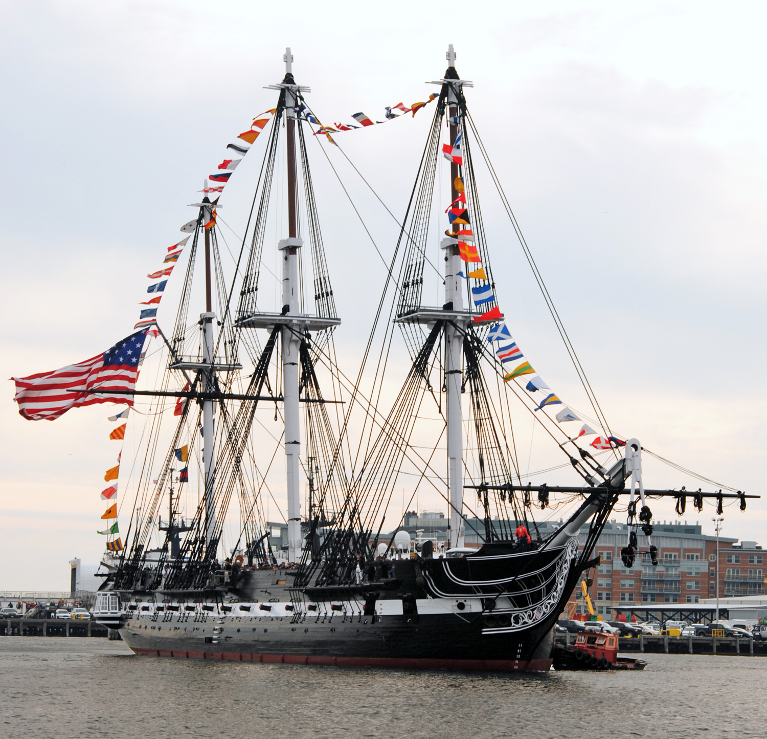  Tàu chiến cổ USS Constitution neo tại Charlestown Navy Yard