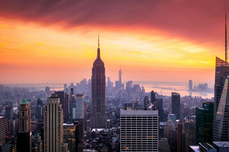 Toàn cảnh skyline Manhattan nhìn từ trên cao lúc hoàng hôn