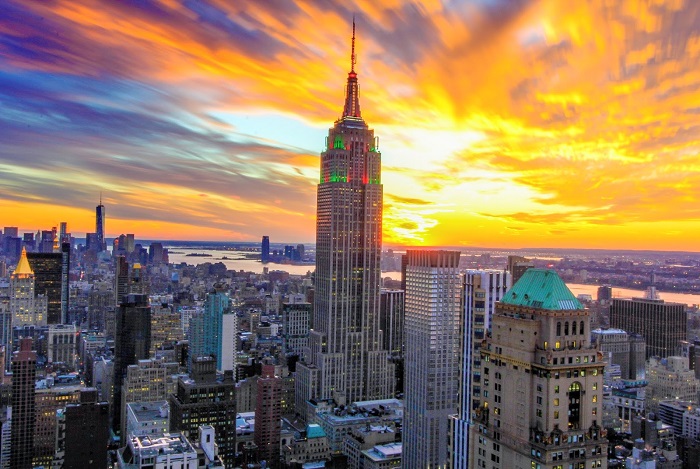  Tòa nhà Empire State nổi bật giữa đường chân trời Manhattan