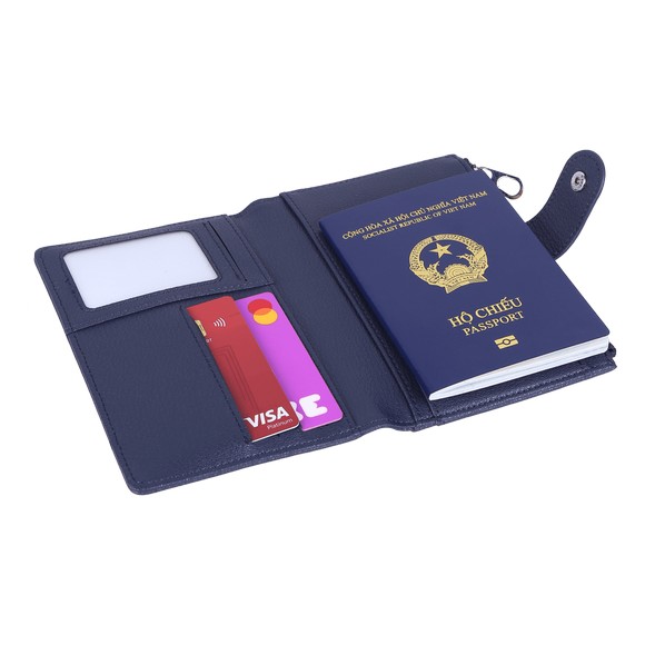  Túi tài liệu gồm bản sao hộ chiếu, danh sách số khẩn cấp và card khách sạn