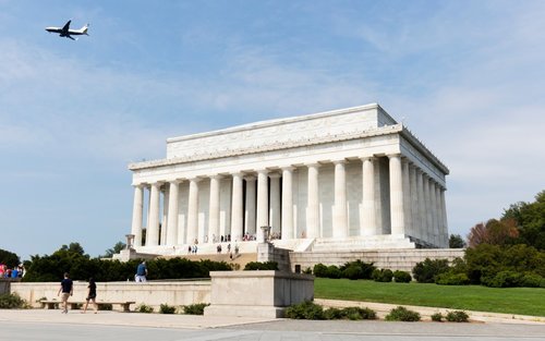 Trung tâm khách Nhà Trắng trên đại lộ Pennsylvania